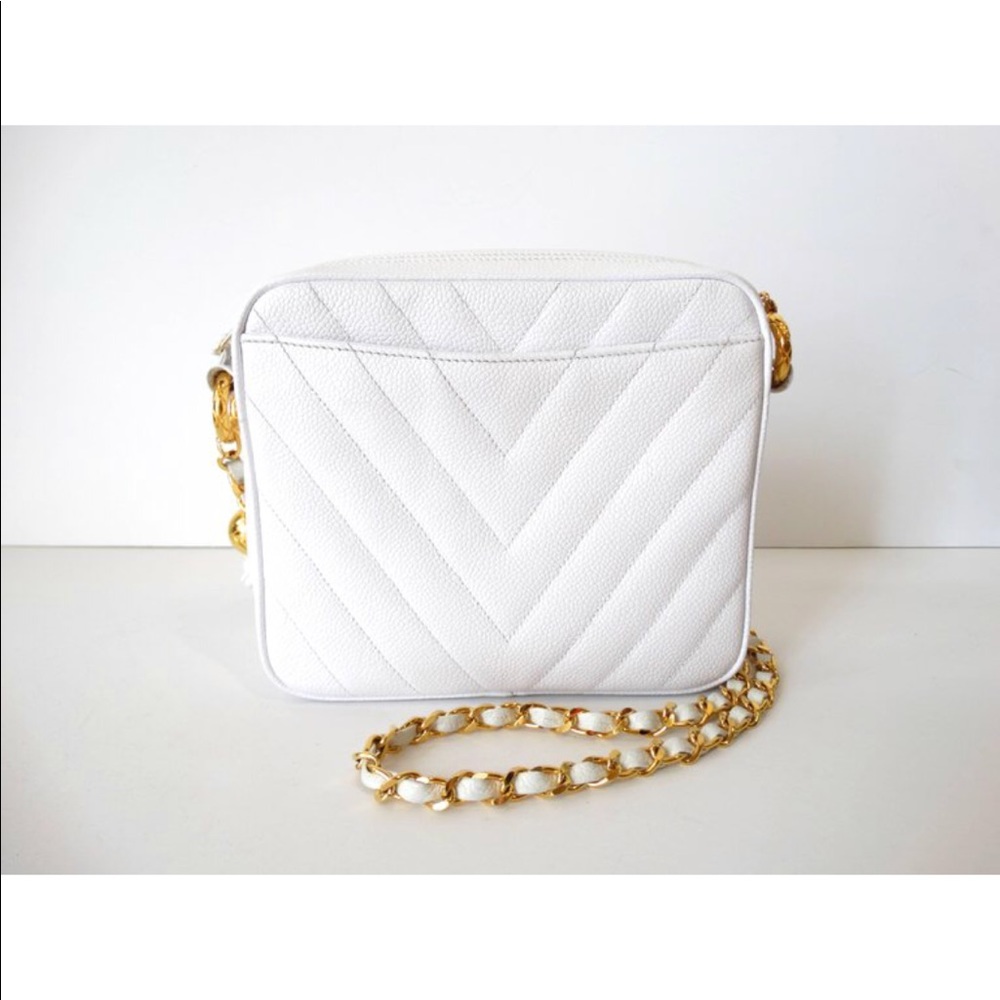 1980s Chanel White Caviar Chevron Stitched Bag - Picture 6 of 8